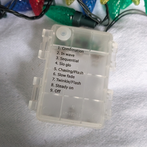 Christmas String Lights C6, 32.8 Ft 100 LEDs Strawberry Battery Operated (EUC) - Picture 5 of 7